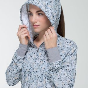 Lululemon jacket ruffles Lightened Up Pullover Fleur Silver Spoon Ambient Grey